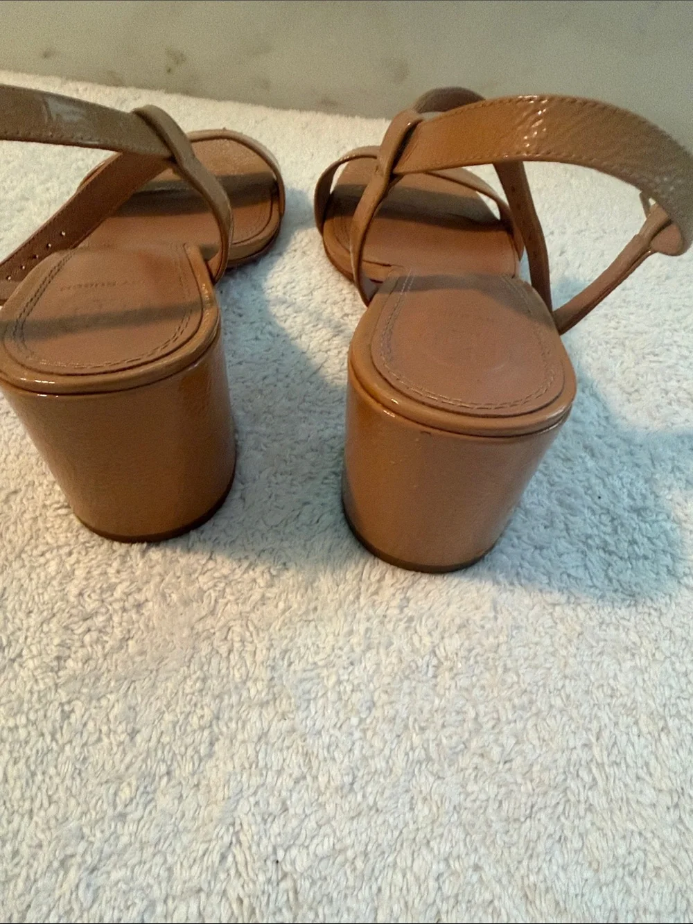 Tory Burch Block Heel Tan Patent Slingback Sandals size 9